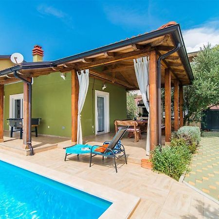 Holiday Home Tanja Пула Экстерьер фото